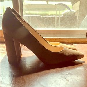 Size 9.5 Nine West Suede Pumps